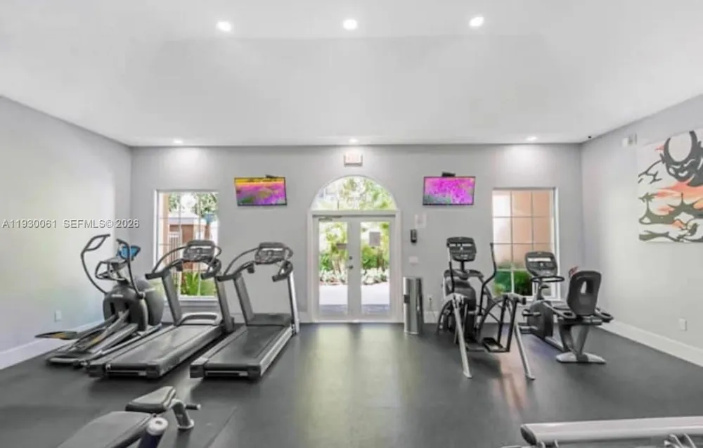 19801 E Country Club Dr #4604 Aventura, FL 33180