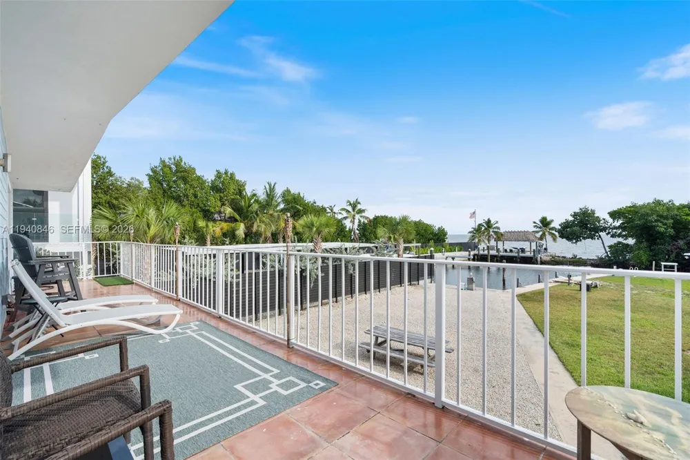 127 Seaside Ave Key Largo, FL 33037
