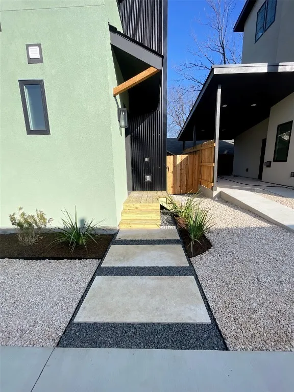 2818 E 22nd Street #2 Austin, TX 78722