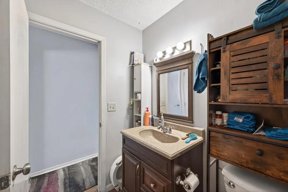 6530 83rd Court Brooklyn Park, MN 55445