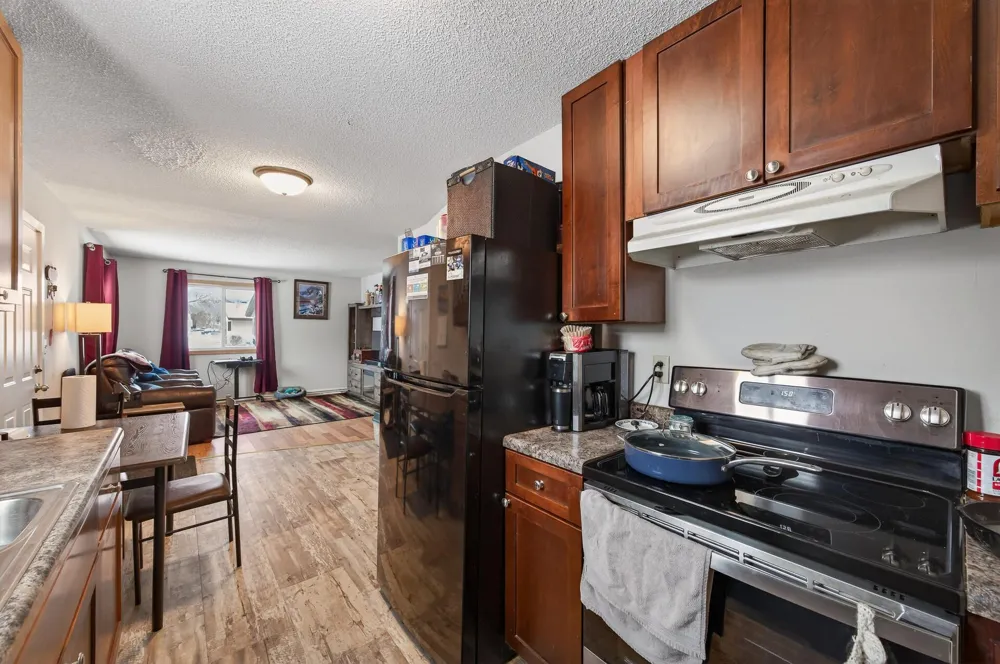 6530 83rd Court Brooklyn Park, MN 55445