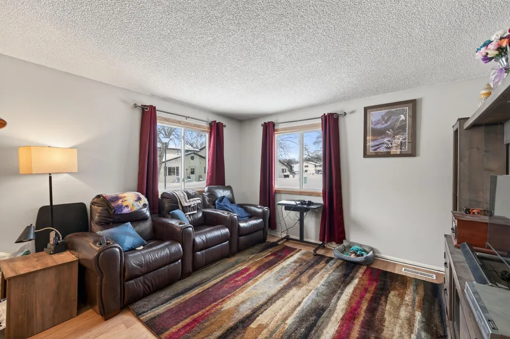 6530 83rd Court Brooklyn Park, MN 55445