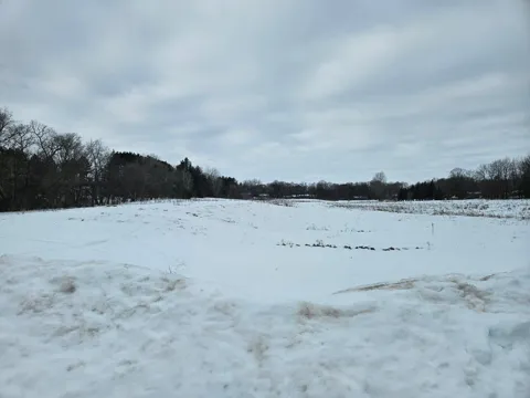 Lot 9, Block 3 1st St NE