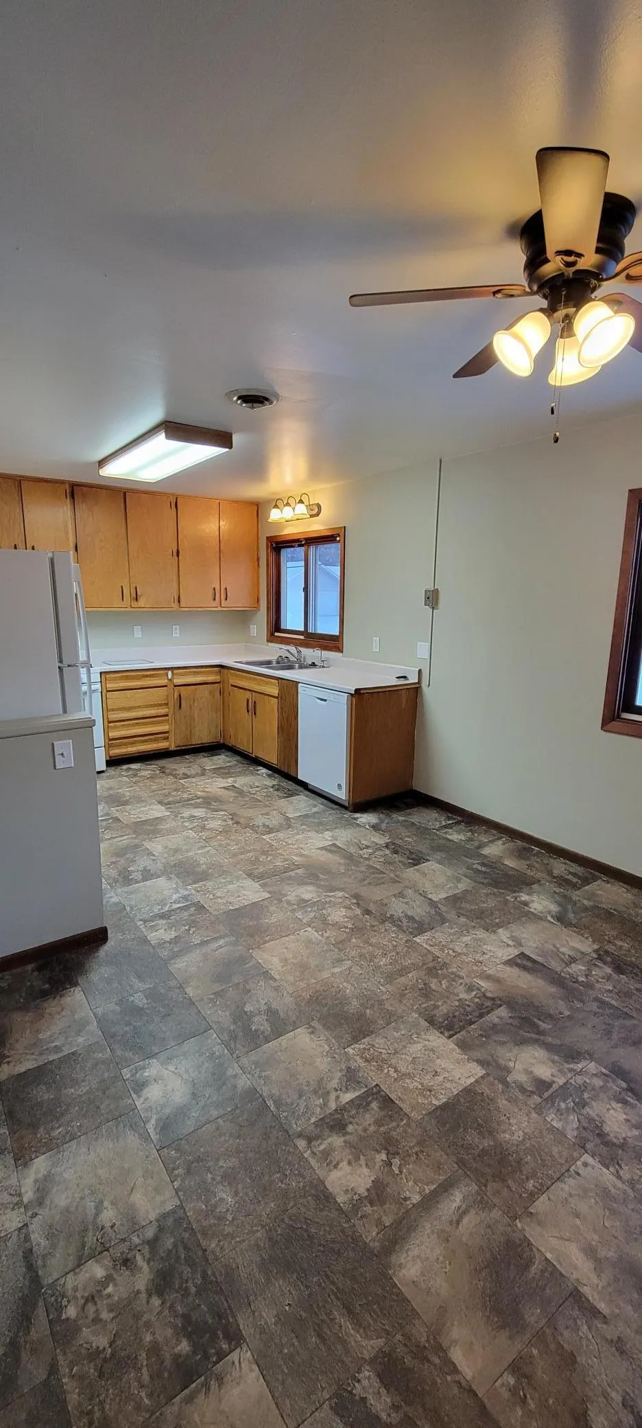 412 E Hamilton Avenue Baudette, MN 56623