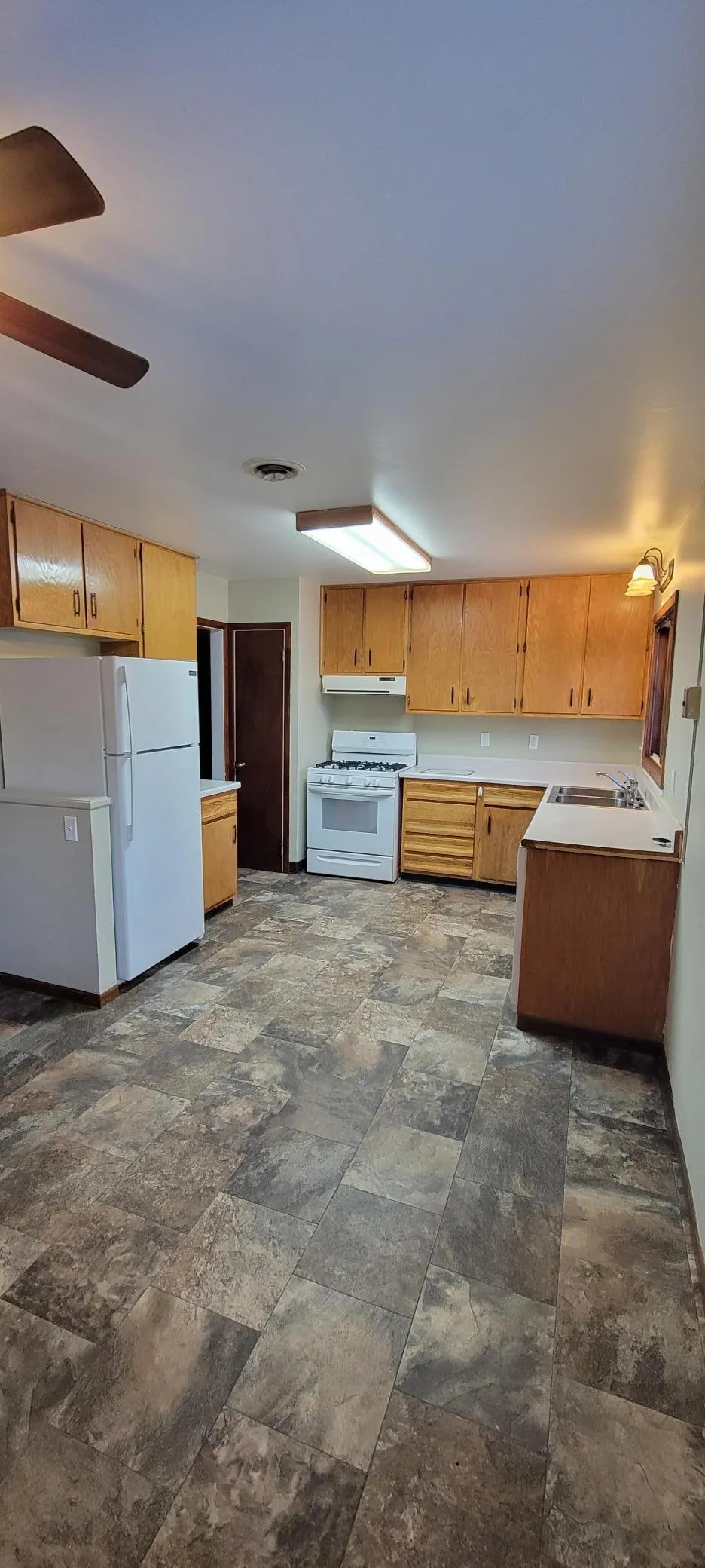 412 E Hamilton Avenue Baudette, MN 56623