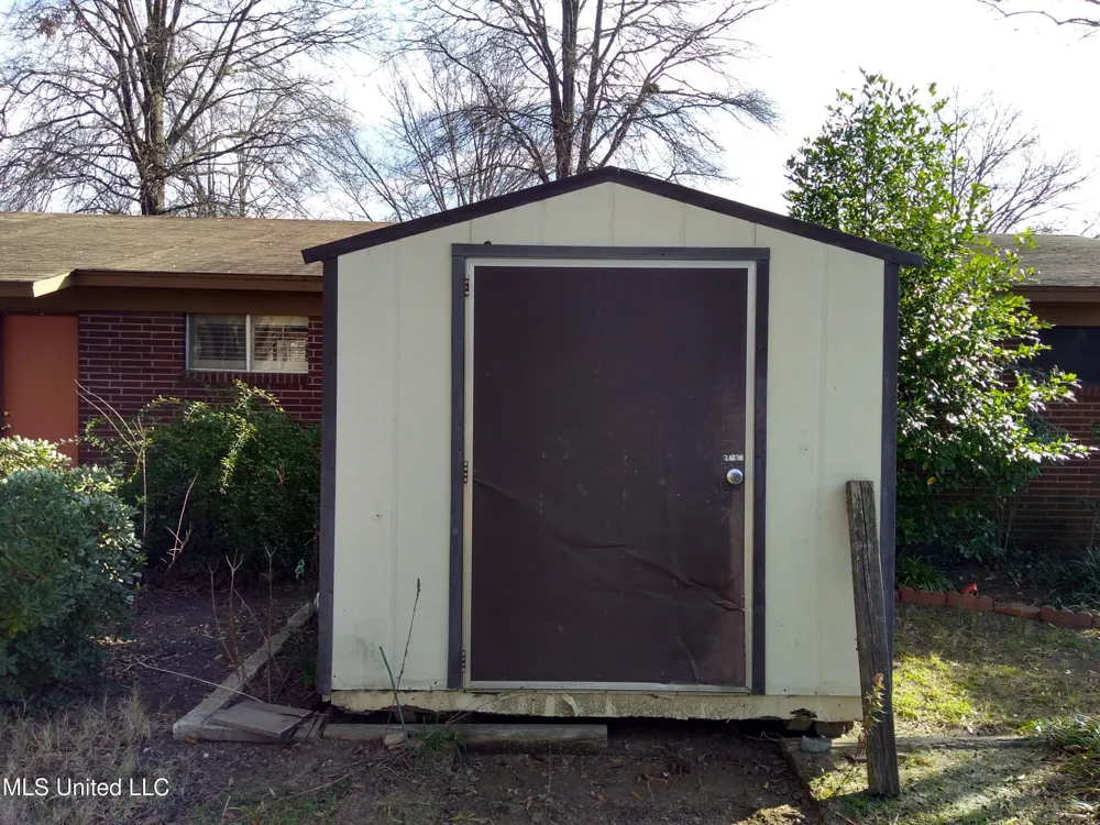 311 S Mac Arthur Circle Indianola, MS 38751
