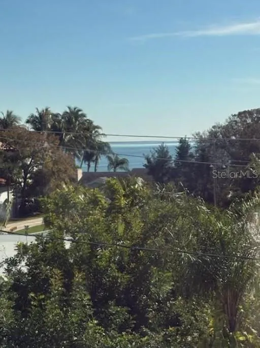 577 W DAVIS BOULEVARD Tampa, FL 33606