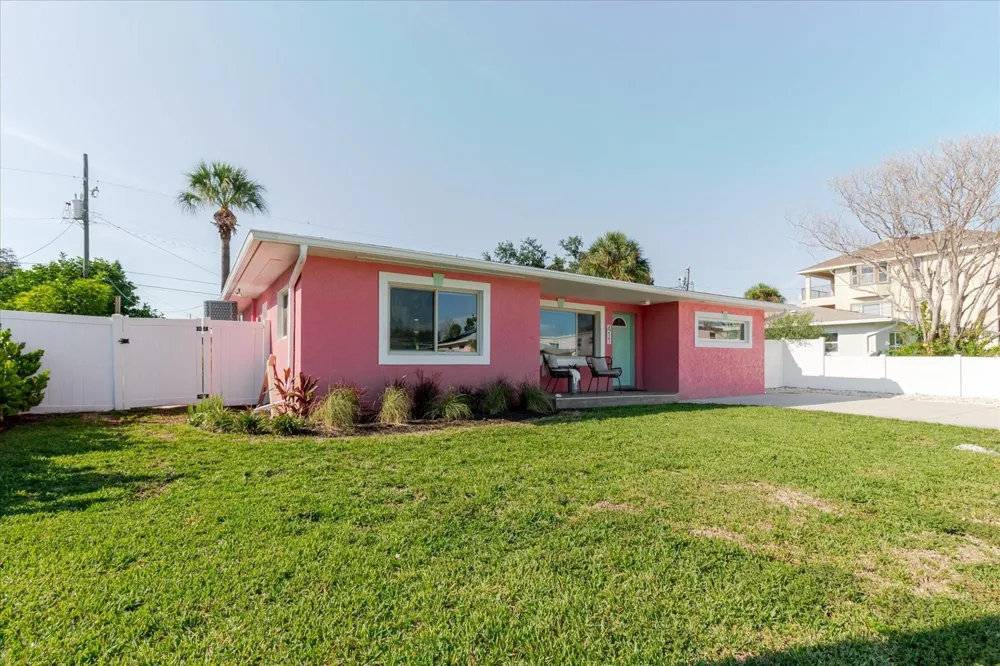 411 87TH AVENUE St Pete Beach, FL 33706