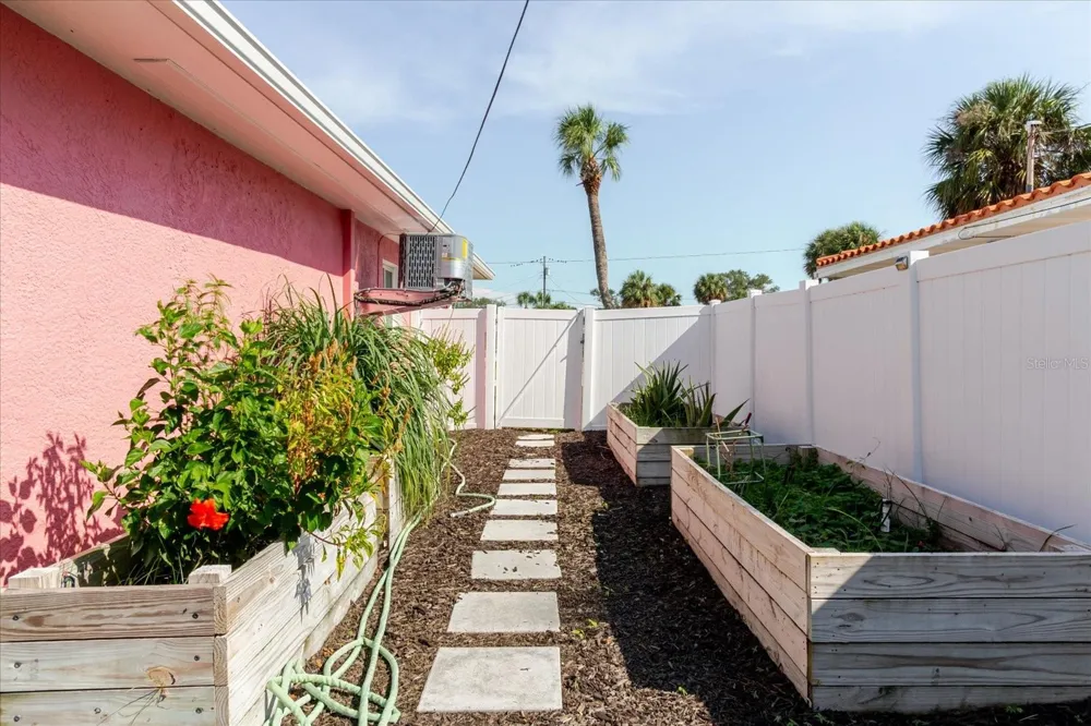 411 87TH AVENUE St Pete Beach, FL 33706