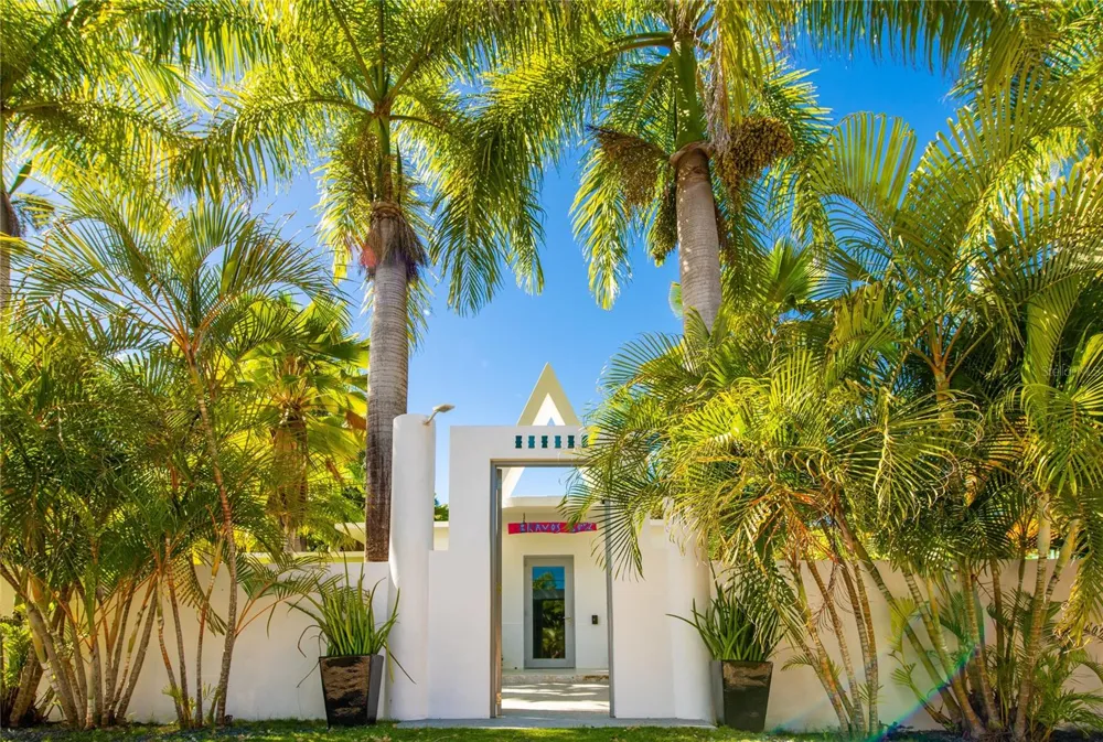 300 PALM COTTAGES Vieques, PR 00765