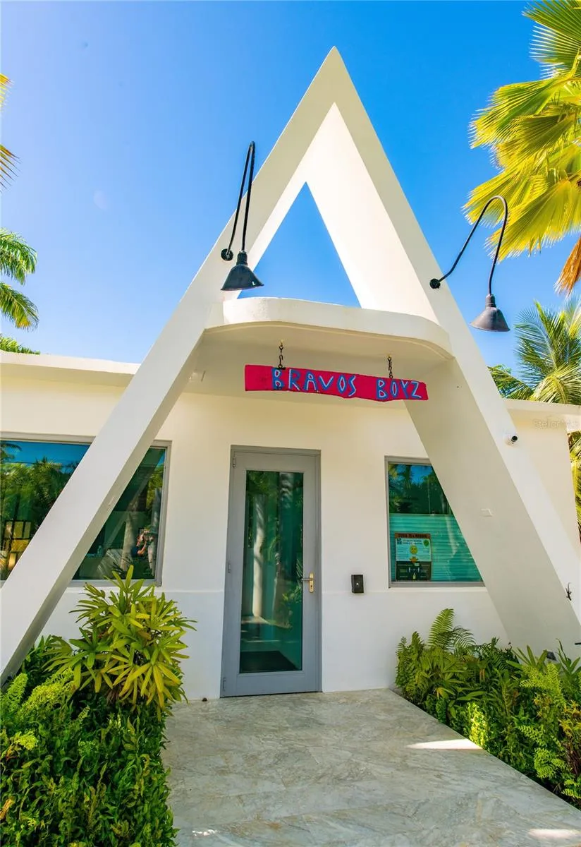 300 PALM COTTAGES Vieques, PR 00765