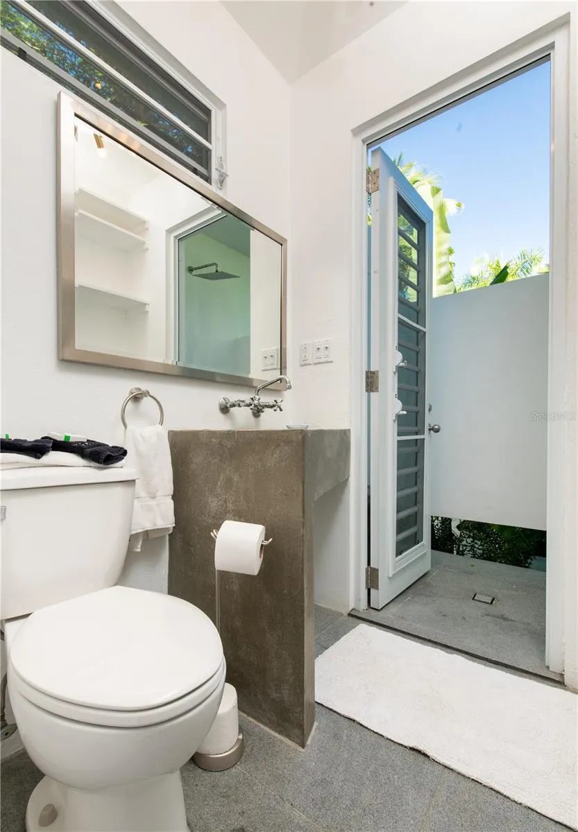 300 PALM COTTAGES Vieques, PR 00765
