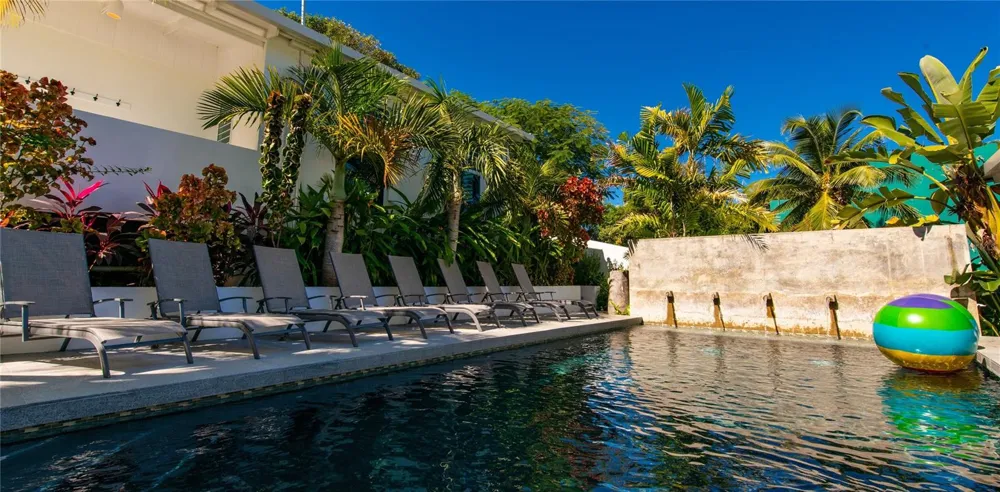 300 PALM COTTAGES Vieques, PR 00765