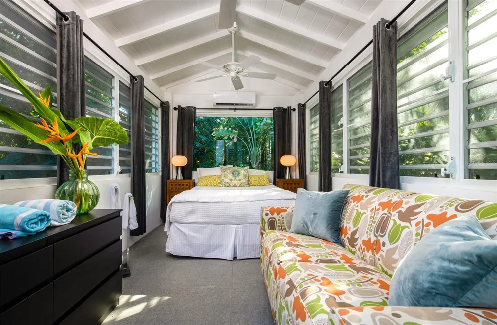 300 PALM COTTAGES Vieques, PR 00765