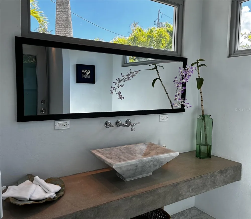 300 PALM COTTAGES Vieques, PR 00765