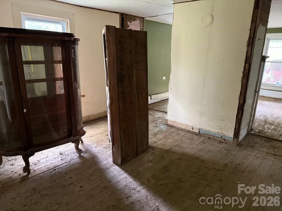 166 Old Helton School Road Lansing, NC 28643