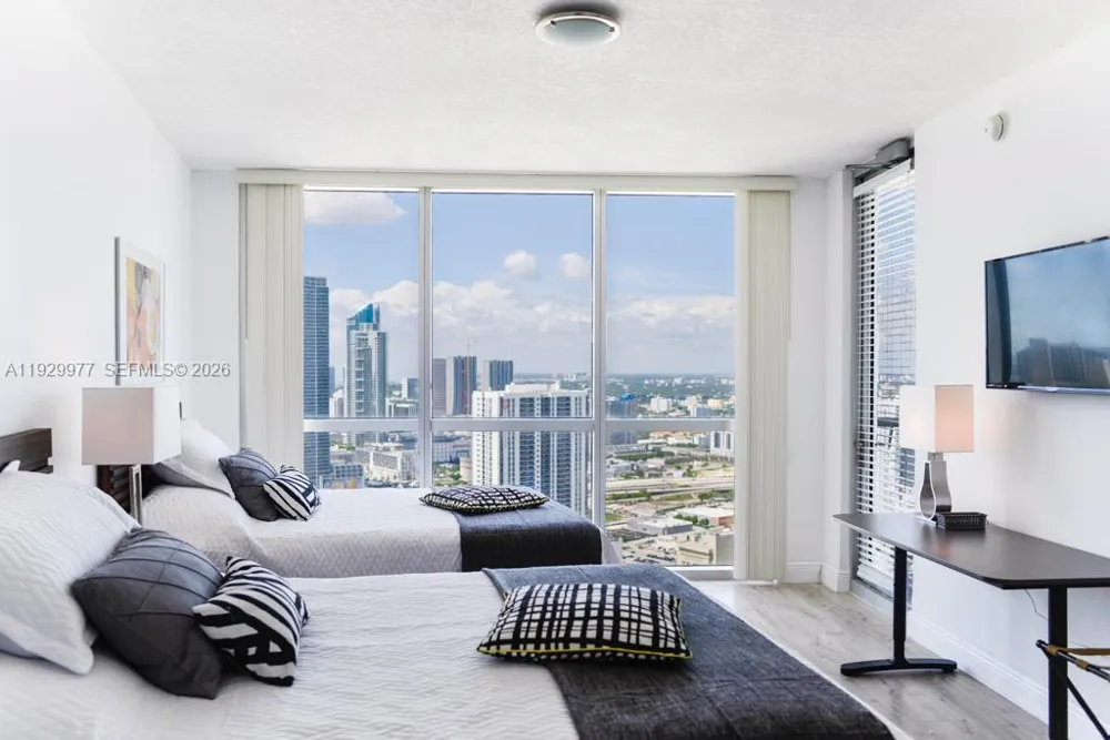 1750 Bayshore Dr #4814 Miami, FL 33132