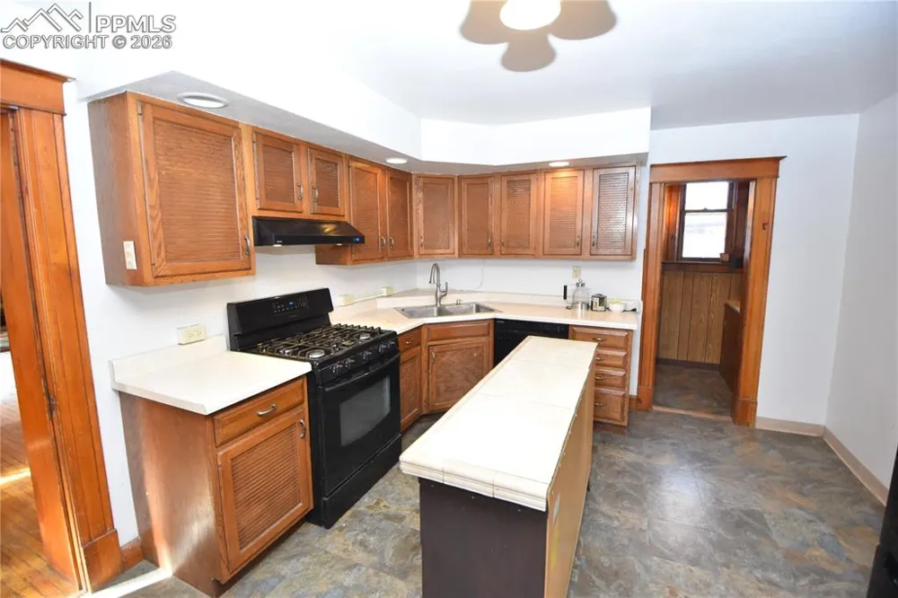 225 W Evans Avenue Pueblo, CO 81004