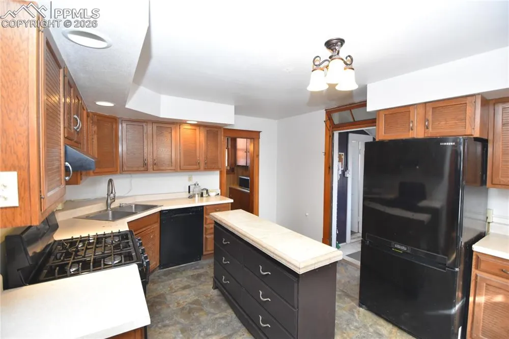 225 W Evans Avenue Pueblo, CO 81004