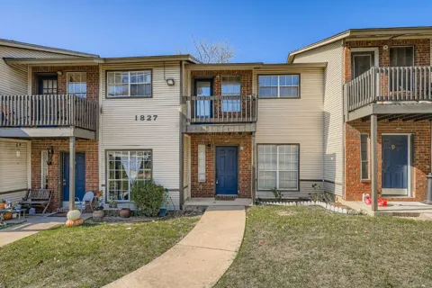 1827 River Crossing Circle #C