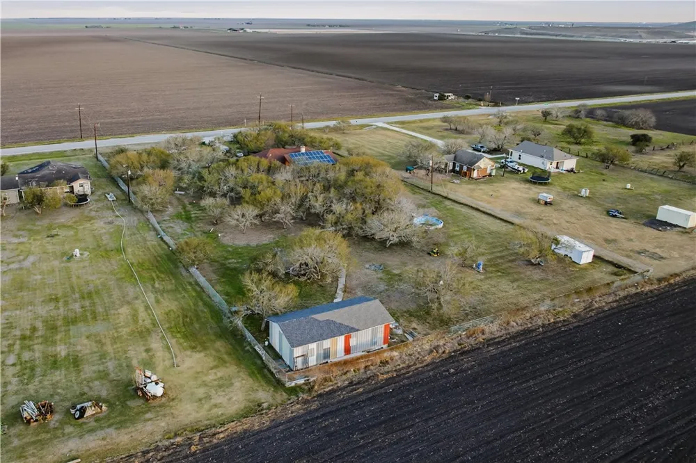 2369 Fm 892 Robstown, TX 78380
