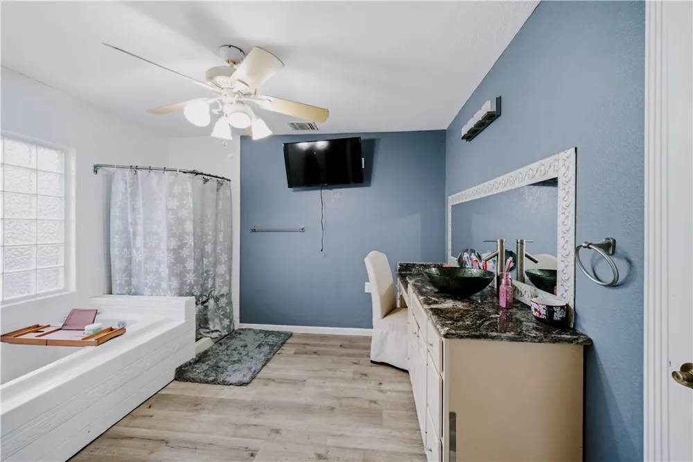 2369 Fm 892 Robstown, TX 78380