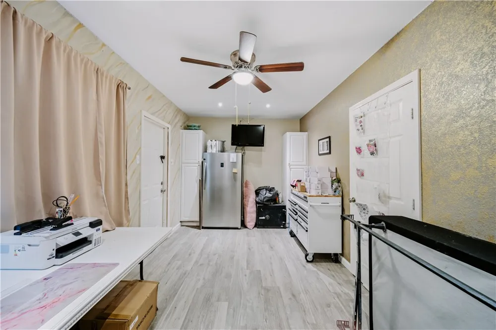 2369 Fm 892 Robstown, TX 78380