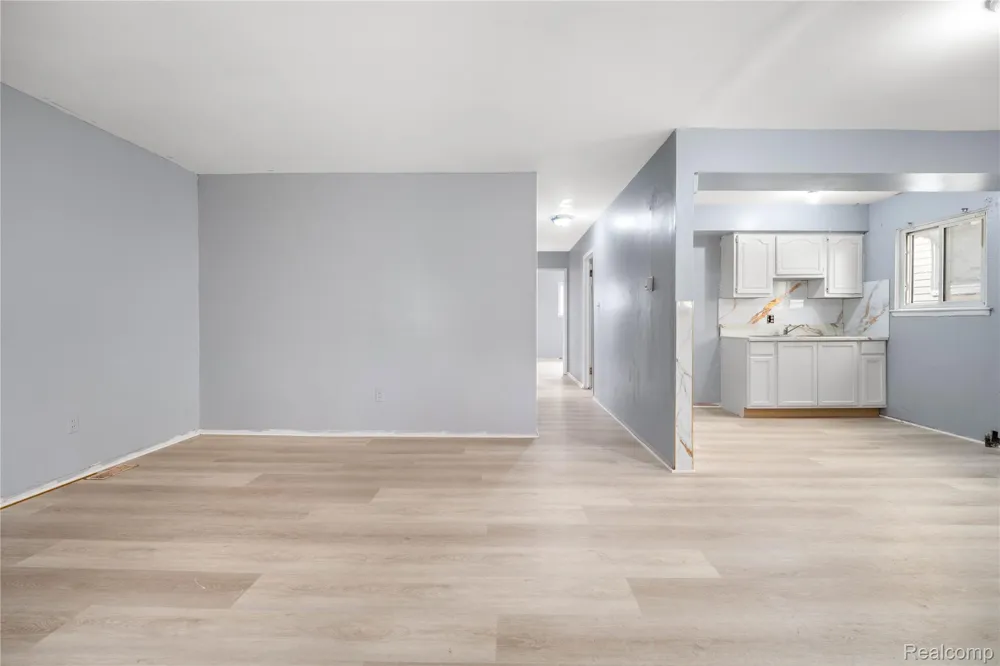 17809 McDougall Street Hamtramck City, MI 48212