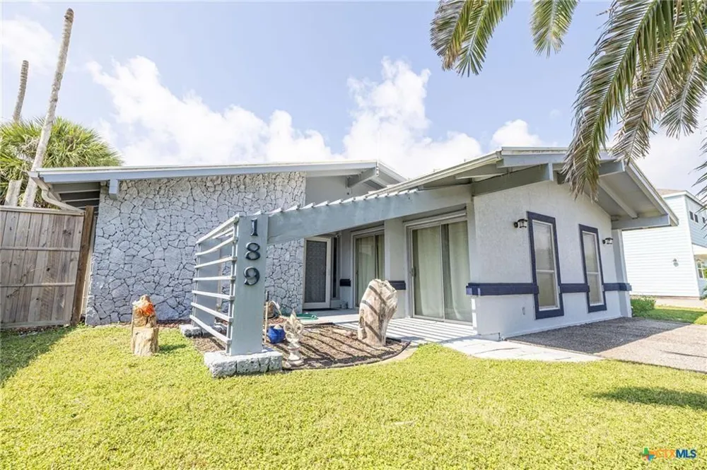 189 Driftwood Drive City By The Sea, TX 78336