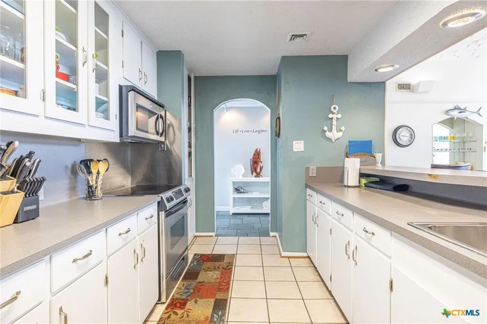 189 Driftwood Drive City By The Sea, TX 78336