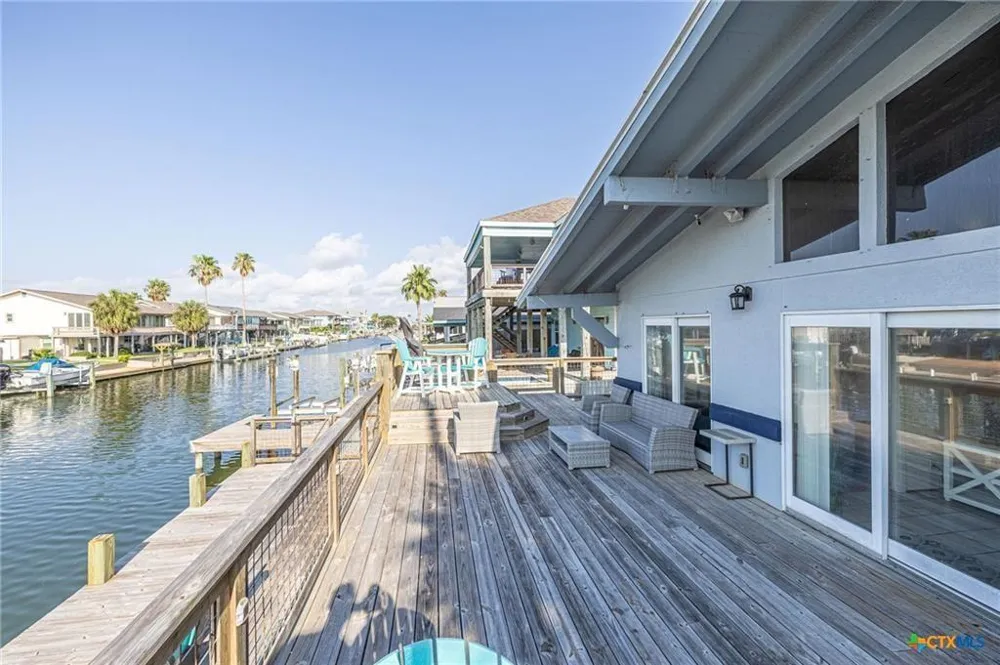 189 Driftwood Drive City By The Sea, TX 78336