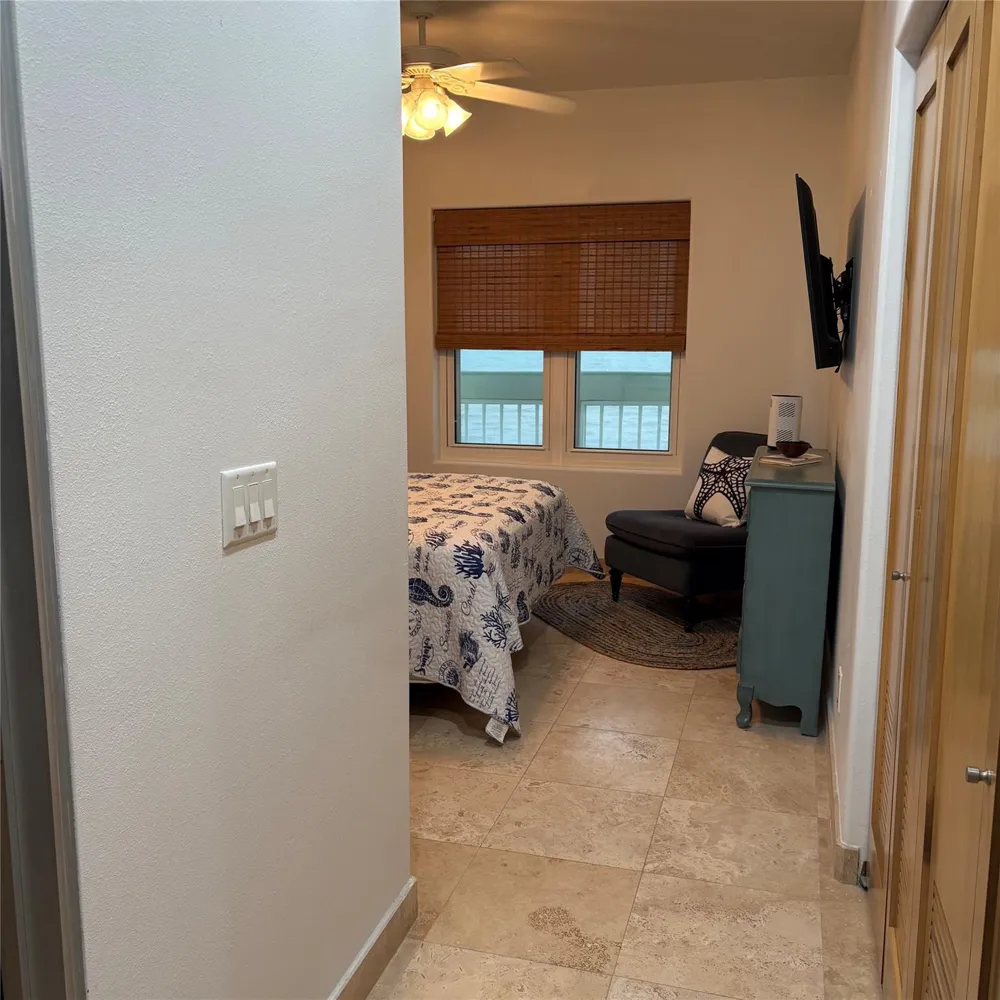 9420 Seawall Boulevard #605 Galveston, TX 77554