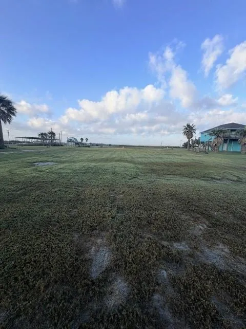 1125 North Ocean Drive