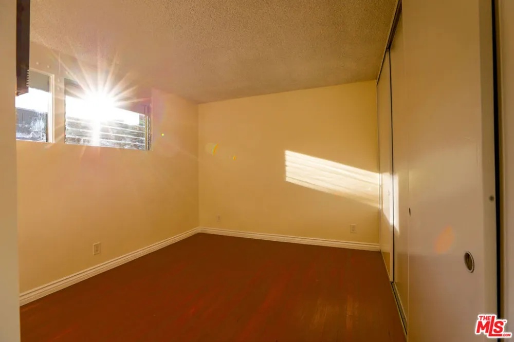 11131 ROSE AVENUE #25 Los Angeles, CA 90034