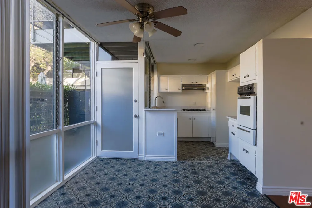 11131 ROSE AVENUE #25 Los Angeles, CA 90034