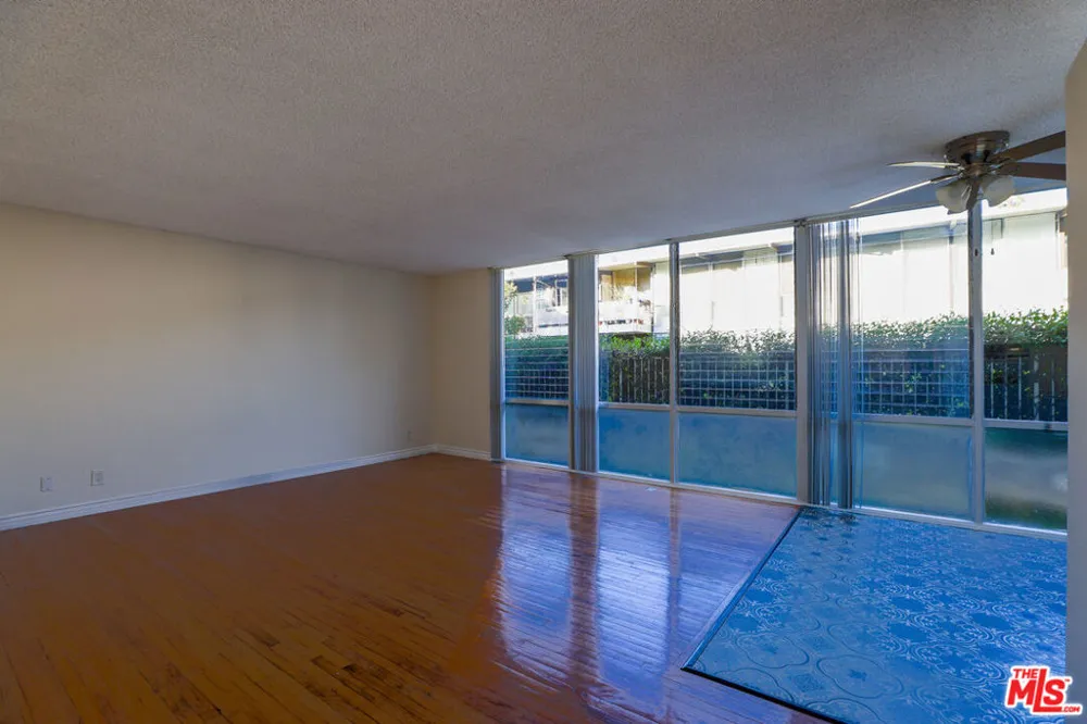 11131 ROSE AVENUE #25 Los Angeles, CA 90034