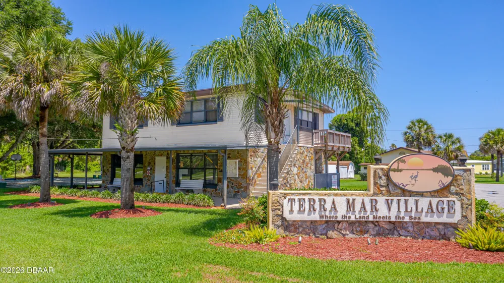 4332 Cedar Way Edgewater, FL 32141