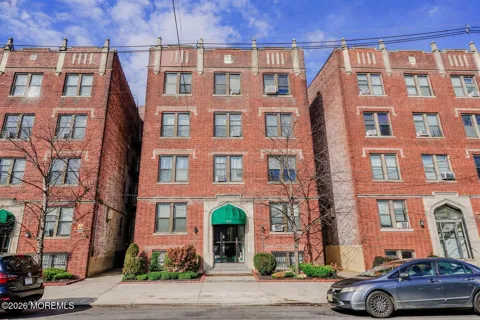 803 Avenue A #B1