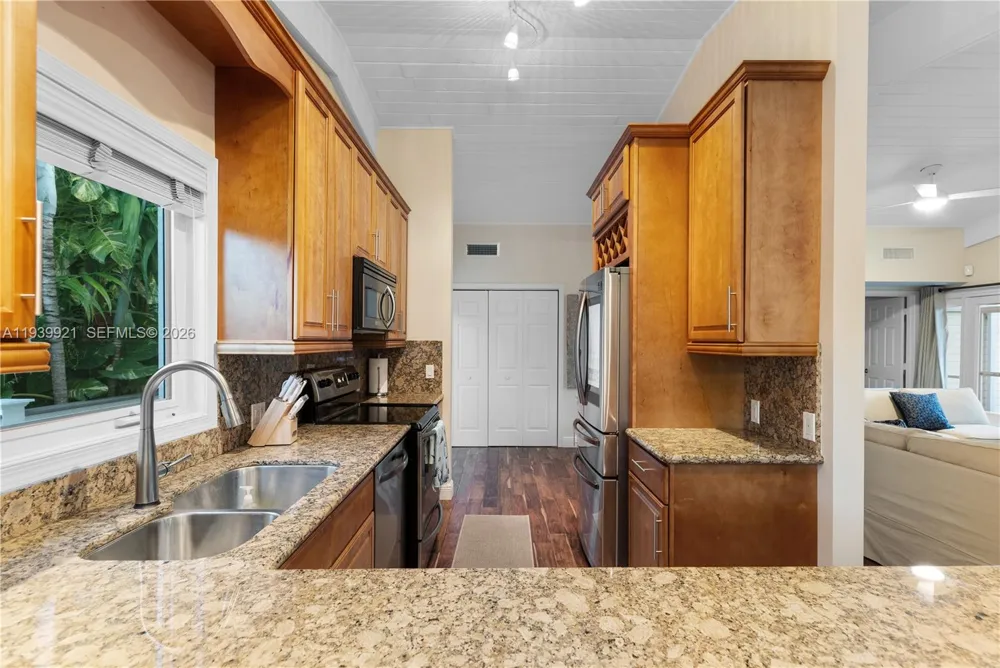 150 Rushton Ln Tavernier, FL 33070