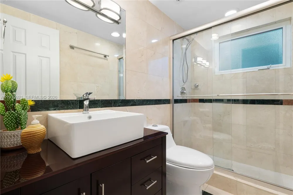 150 Rushton Ln Tavernier, FL 33070