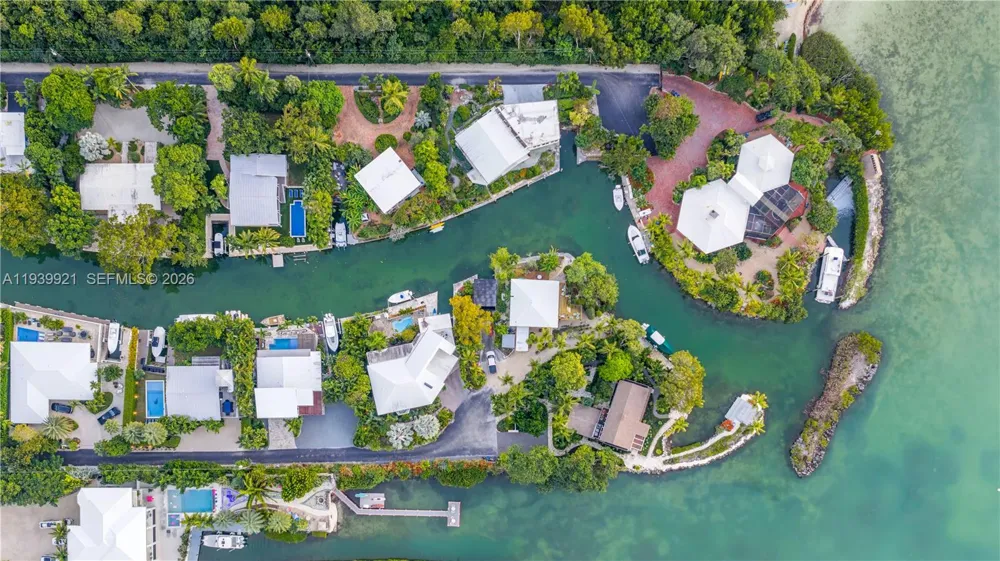 150 Rushton Ln Tavernier, FL 33070