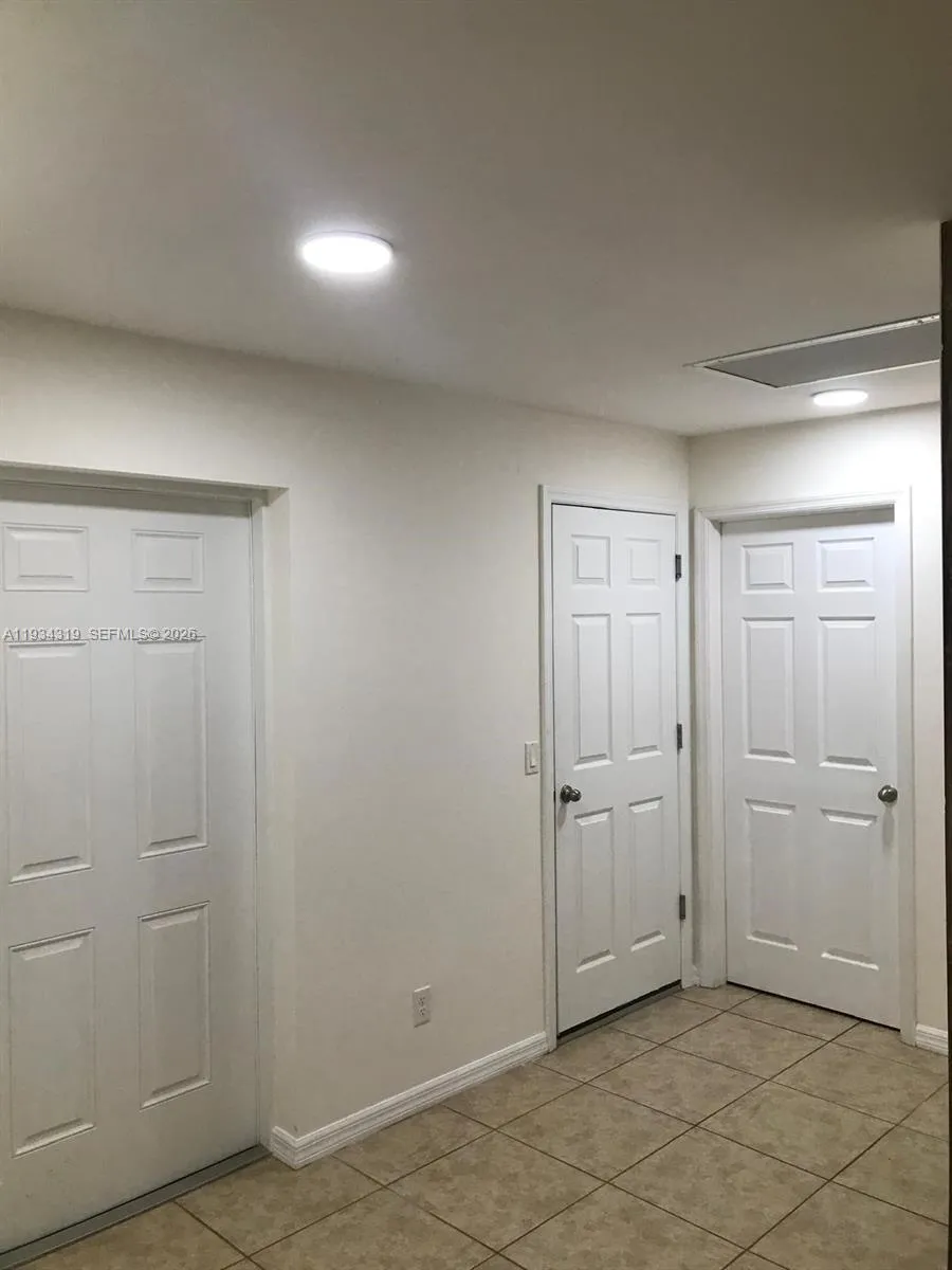 2709 SW 18th Ave Cape Coral, FL 33914