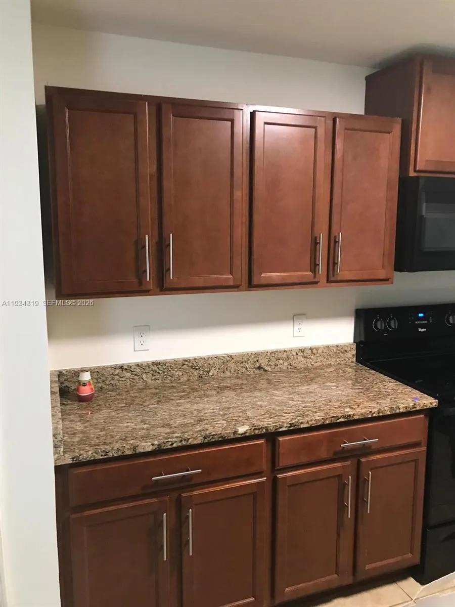 2709 SW 18th Ave Cape Coral, FL 33914