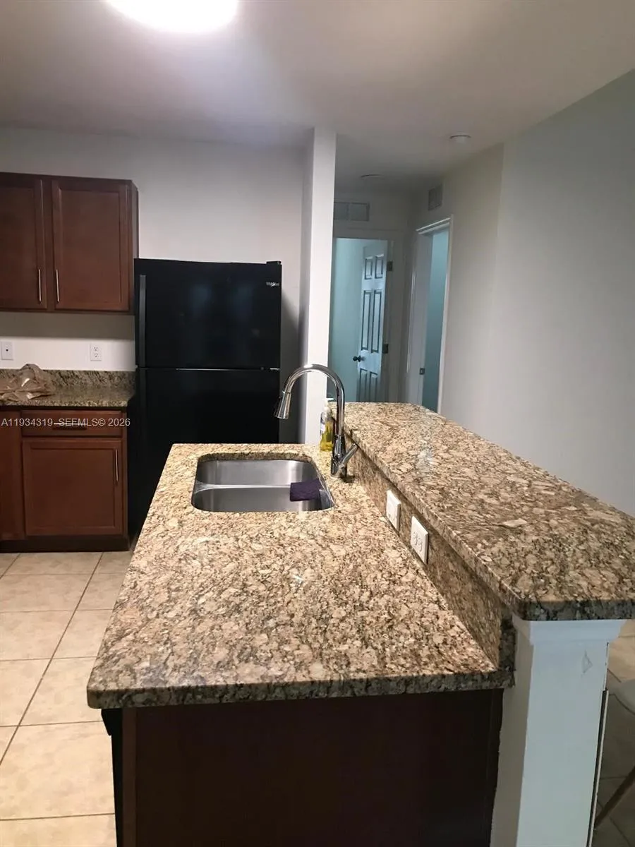2709 SW 18th Ave Cape Coral, FL 33914