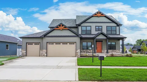 9905 Beacon Pointe Lane