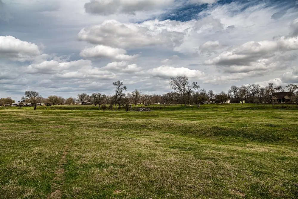121 Mechelle Street Smithville, TX 78957