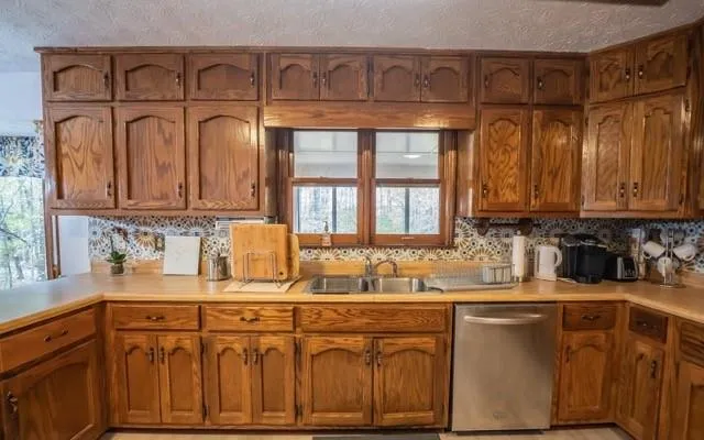 200 Mary Lynn Lane Fayetteville, GA 30214