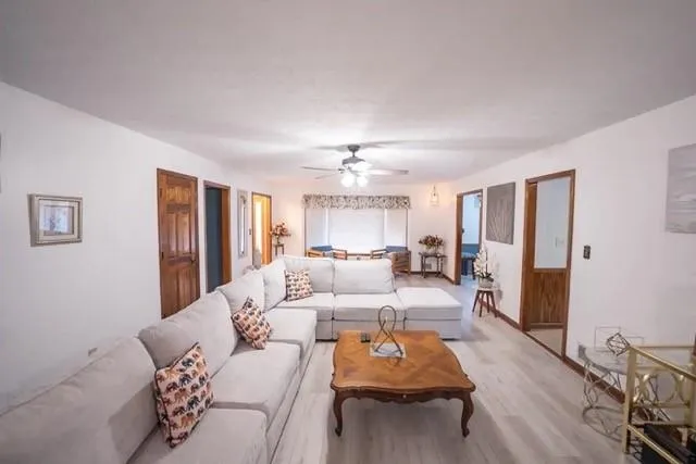 200 Mary Lynn Lane Fayetteville, GA 30214