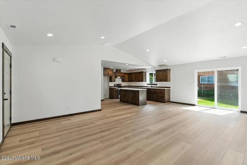 382 Solar Road Oldtown, ID 83822