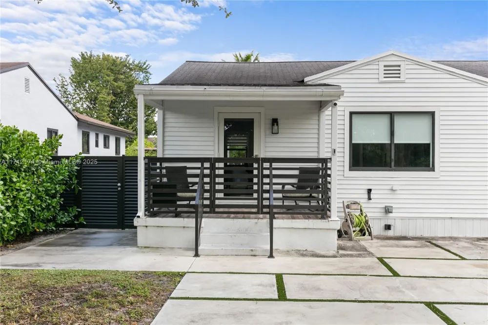 341 NW 67th Ave Miami Springs, FL 33166